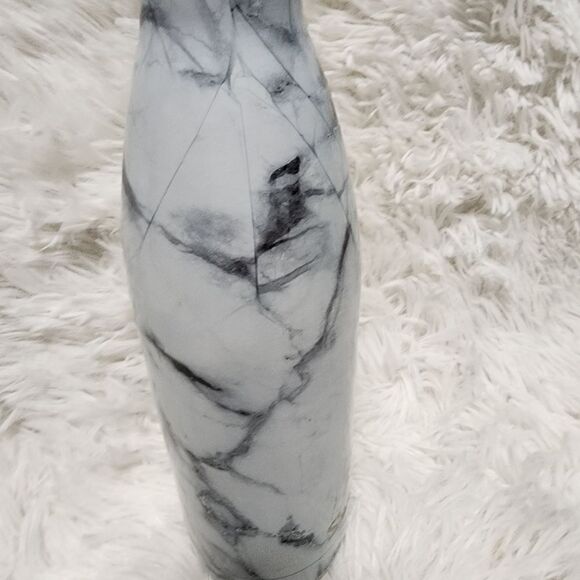 S'well White Marble Bottle  - Picture 4 of 9